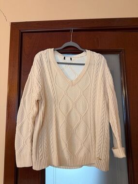 Cream Cable Knit V-Neck Sweater - Women